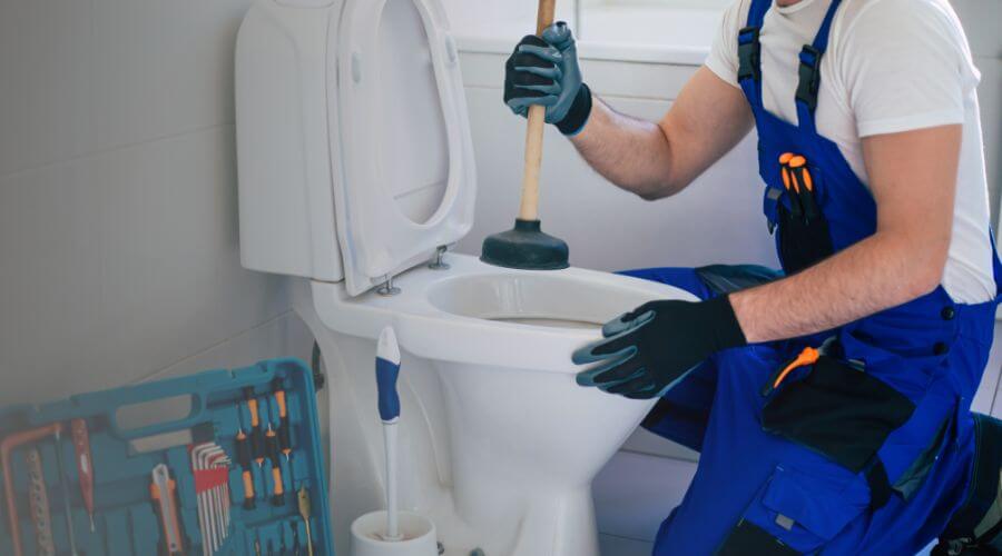 Professional expert plumbing services in Bledsoe, TX